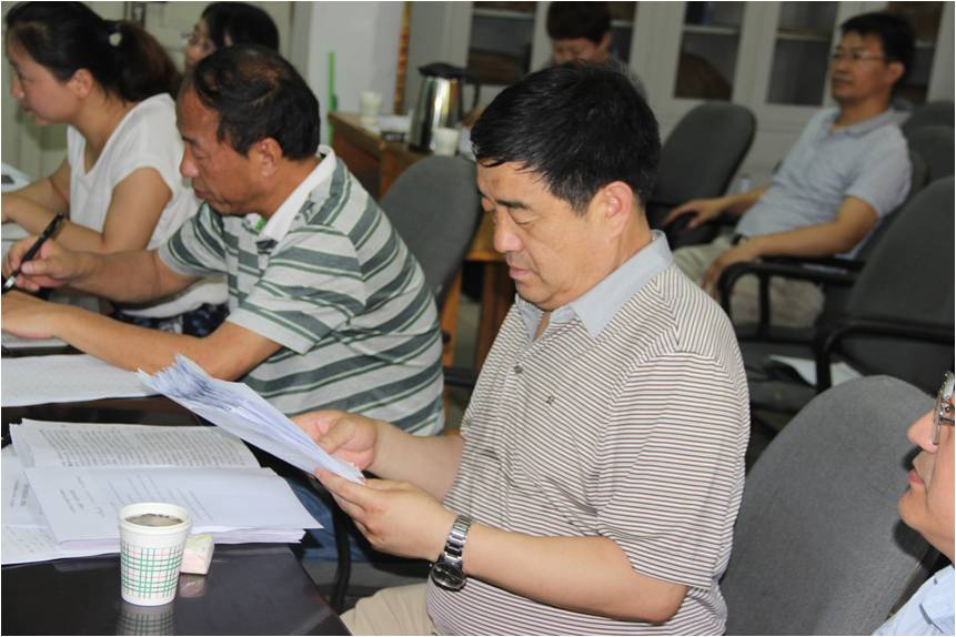 评委:校长卫建国教授